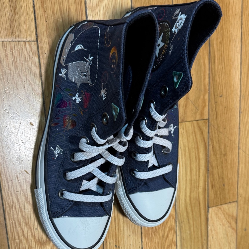 Converse Coraline womens 7 Navy High-Top Sneakers